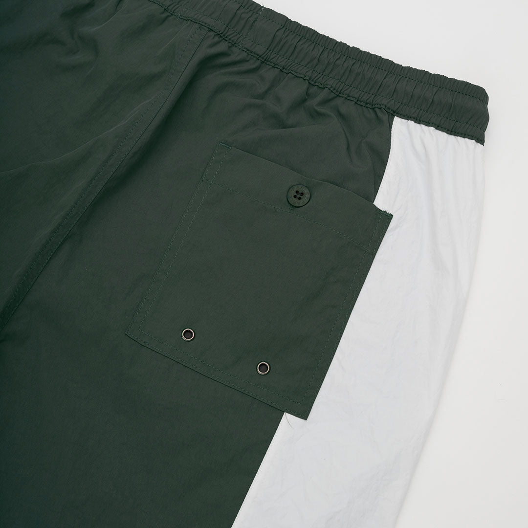 The Mens Seward Shorts Kelp Green from Parlez clothing